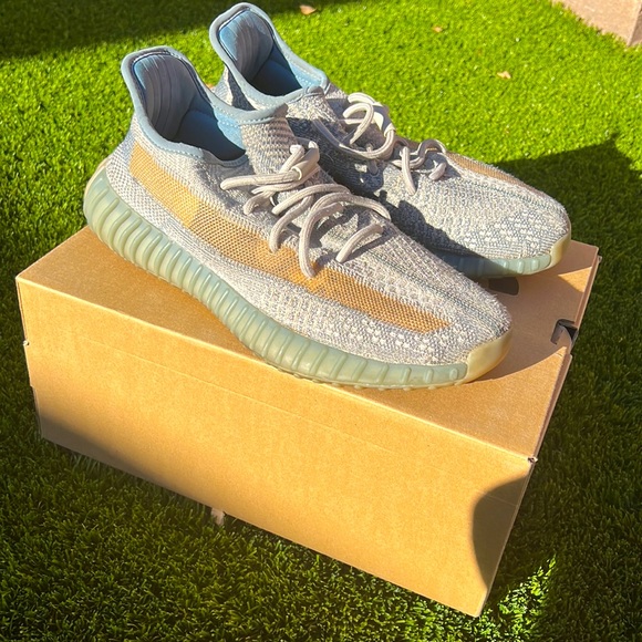Yeezy boost 350 v2 Israfi. - Picture 3 of 4